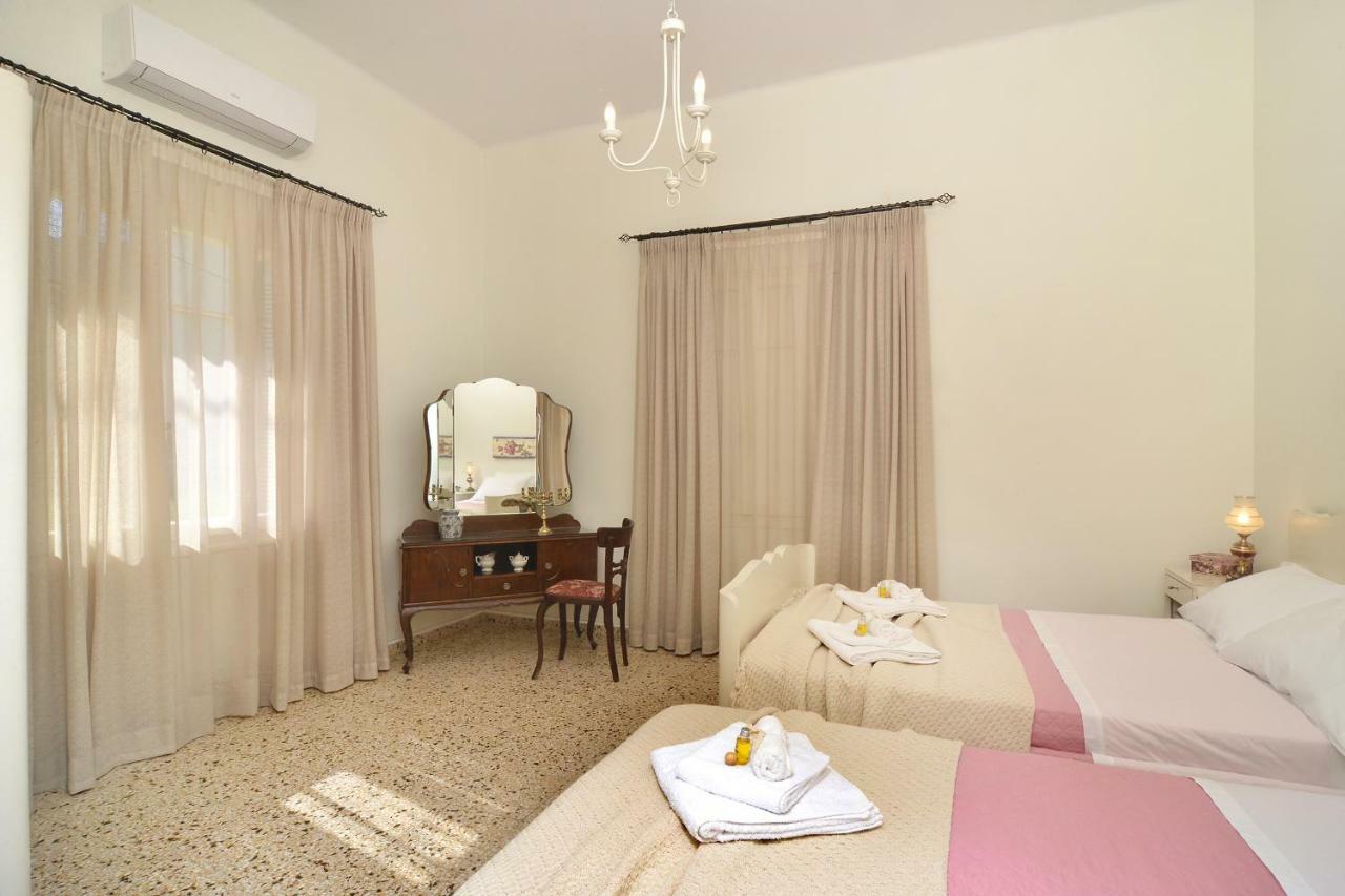 Haralabos Central Apartment Chrissi Akti Chania Exterior foto