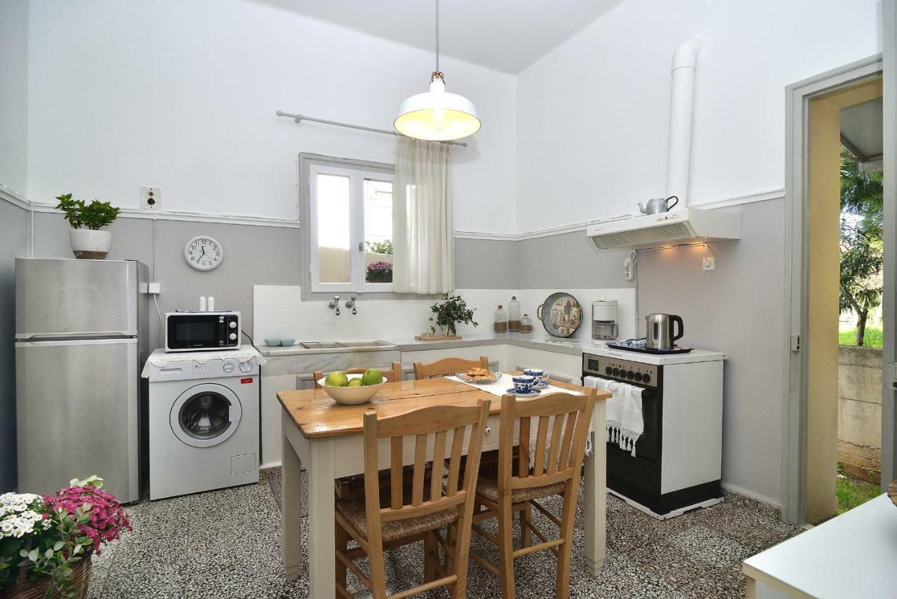 Haralabos Central Apartment Chrissi Akti Chania Exterior foto