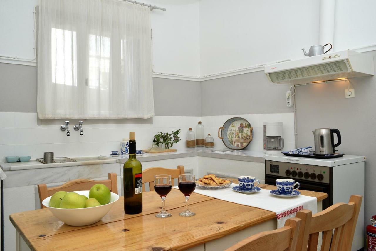 Haralabos Central Apartment Chrissi Akti Chania Exterior foto